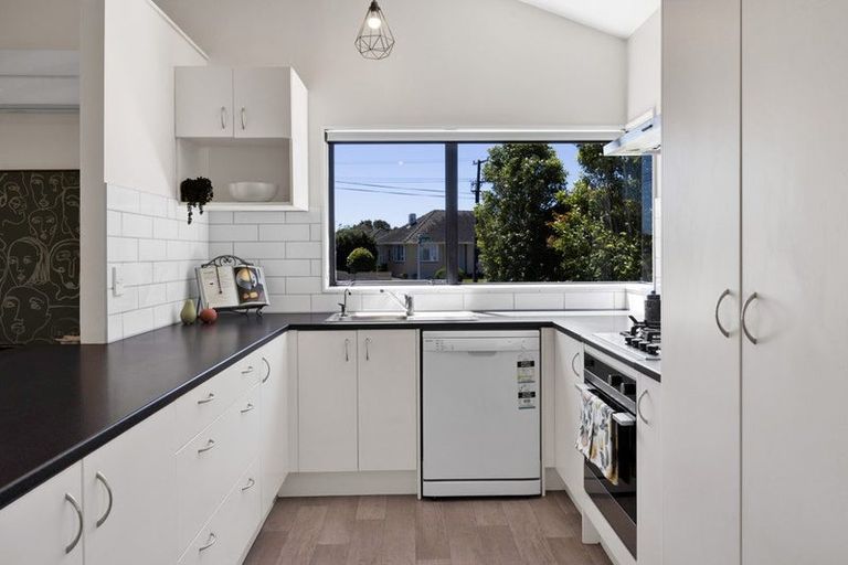 Photo of property in 13 Warwick Road, Stratford, 4332