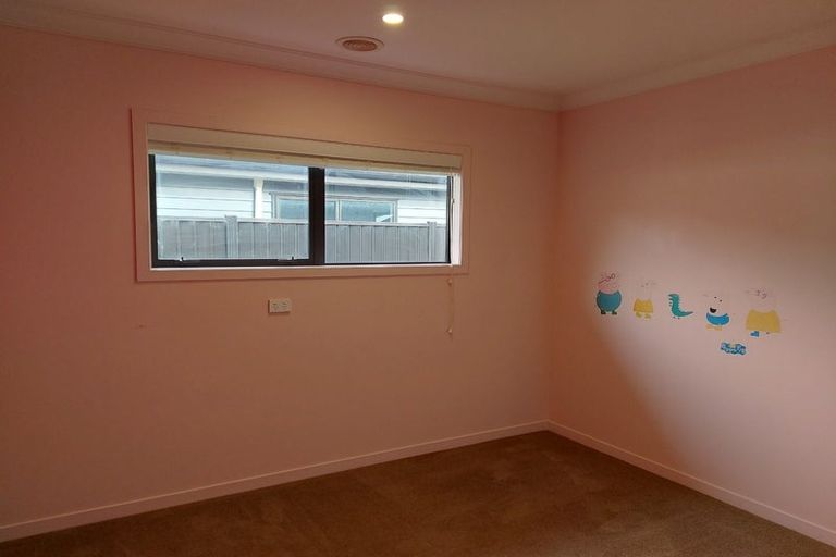 Photo of property in 10 Don Griffin Grove, Trentham, Upper Hutt, 5018