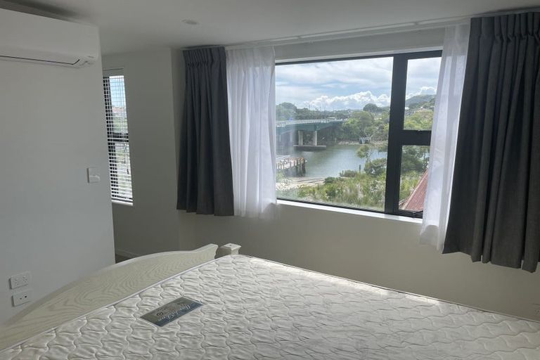 Photo of property in 8/14 Kerswill Place, Pakuranga, Auckland, 2010