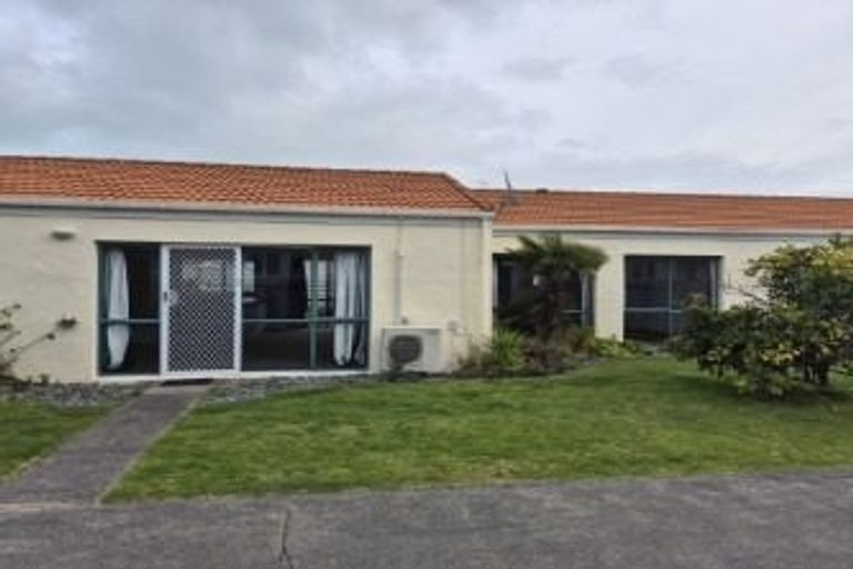 Photo of property in 42 Cobden Street, Gisborne, 4010