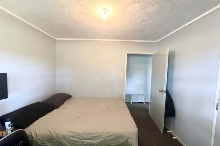 Photo of property in 1/10 Miriam Corban Heights, Henderson, Auckland, 0612