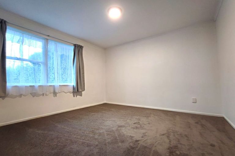 Photo of property in 79 Harrington Road, Henderson, Auckland, 0610