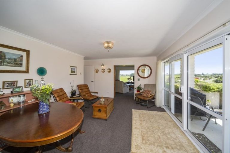 Photo of property in 242b Turuturu Road, Hawera, 4674