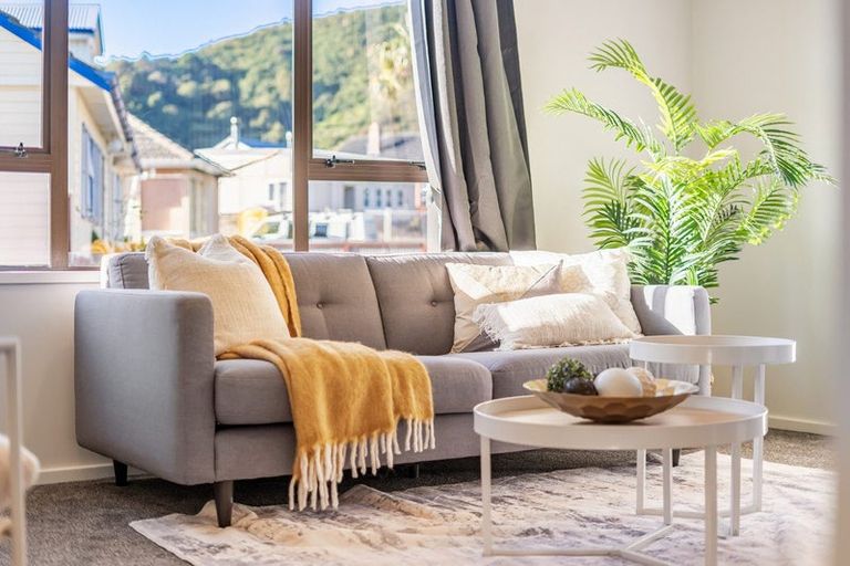 Photo of property in 17 Cleland Crescent, Naenae, Lower Hutt, 5011