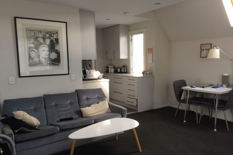 Photo of property in 2/31 Gloucester Street, Christchurch Central, Christchurch, 8013