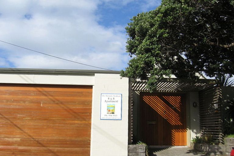 Photo of property in 97 Inglis Street, Seatoun, Wellington, 6022