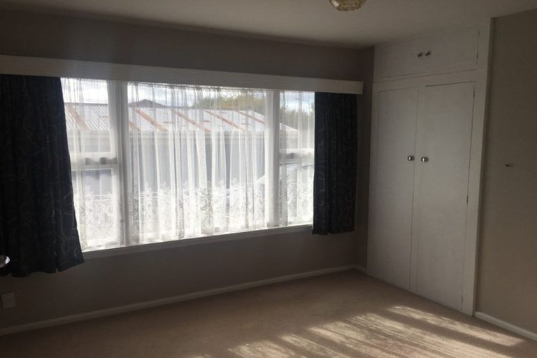 Photo of property in 4 Dunstan Crescent, Hornby, Christchurch, 8042