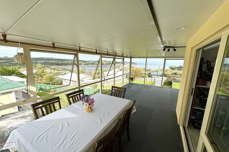 Photo of property in 49a Everard Avenue, Army Bay, Whangaparaoa, 0930