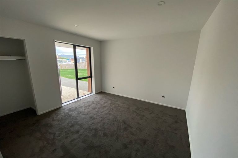 Photo of property in 33 Lowes Road, Rolleston, 7614