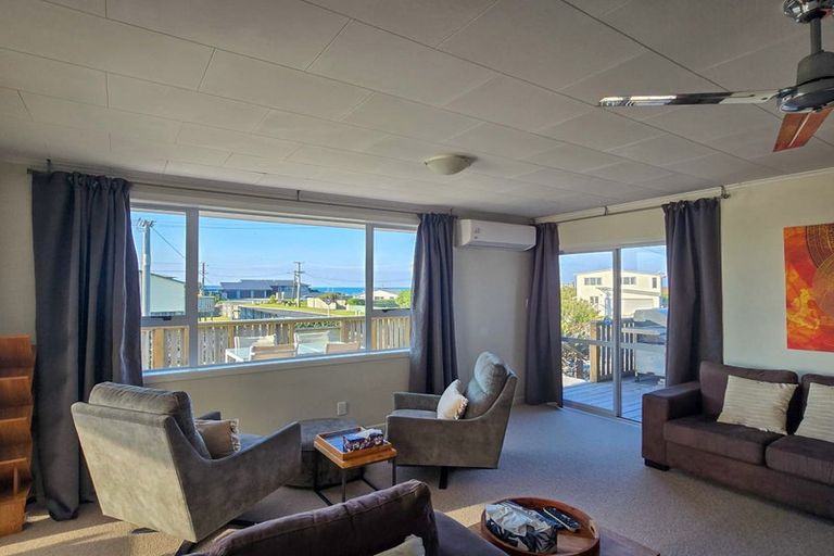 Photo of property in 32 Costello Crescent, Pukehina, Te Puke, 3189