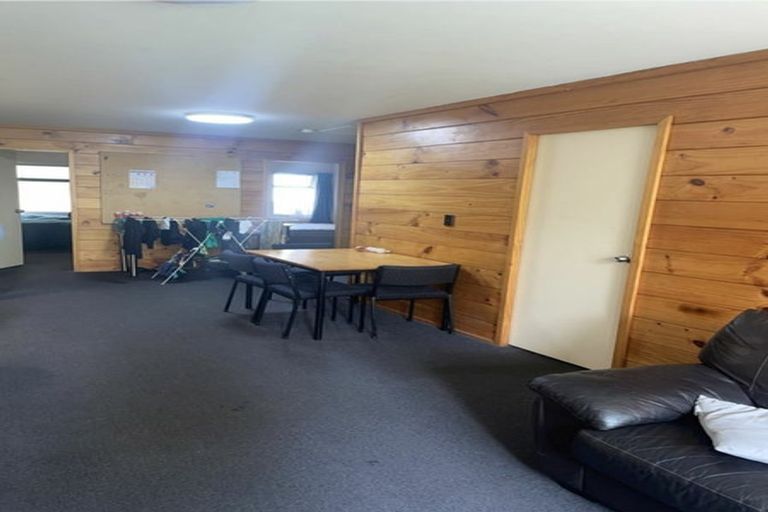 Photo of property in Te Awhina Apartments, 4/22 Sussex Street, Mount Cook, Wellington, 6021