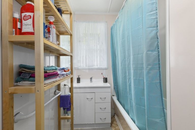 Photo of property in 52 Kowhai Street, Wainuiomata, Lower Hutt, 5014