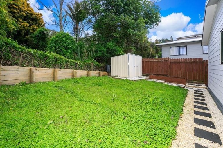 Photo of property in 3/6 Helena Street, Massey, Auckland, 0614