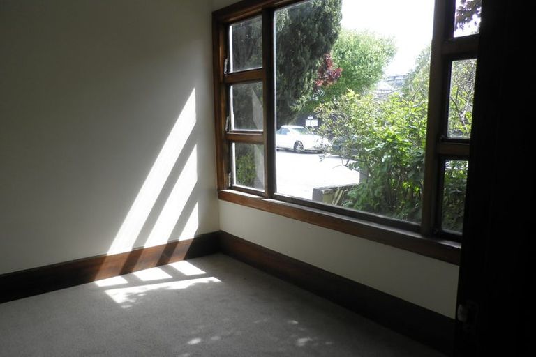 Photo of property in 90 Grafton Street, Waltham, Christchurch, 8011