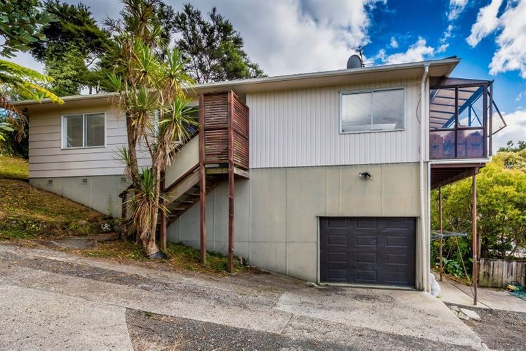 Photo of property in 329 Don Buck Road, Massey, Auckland, 0614