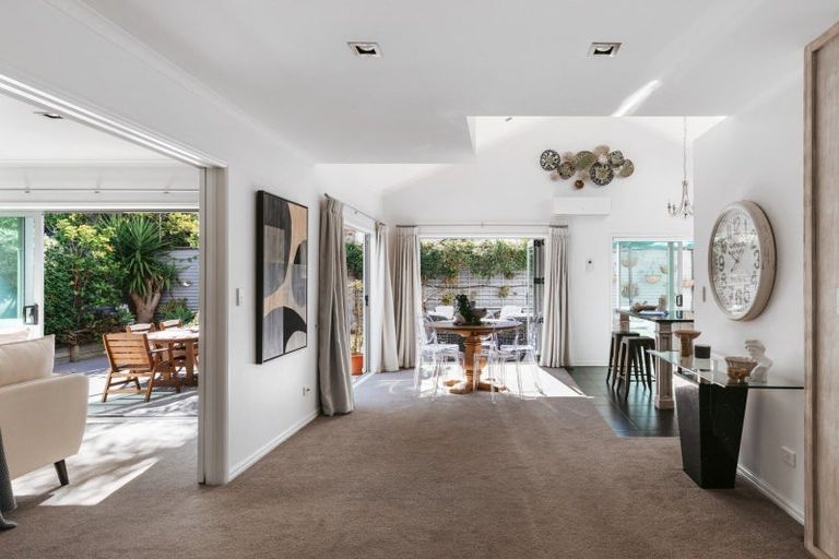 Photo of property in 650b Papamoa Beach Road, Papamoa Beach, Papamoa, 3118