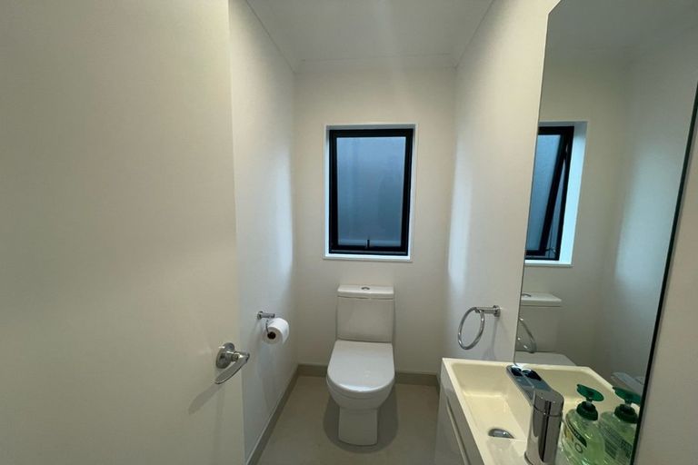 Photo of property in 24 Bader Drive, Mangere, Auckland, 2022