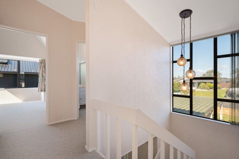 Photo of property in 13 Berwick Place, Mount Maunganui, 3116