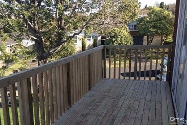 Photo of property in 36 Rotoiti Avenue, Pakuranga Heights, Auckland, 2010