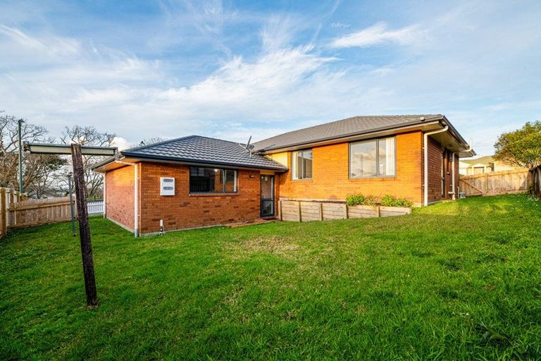 Photo of property in 1 Northridge Terrace, Massey, Auckland, 0614