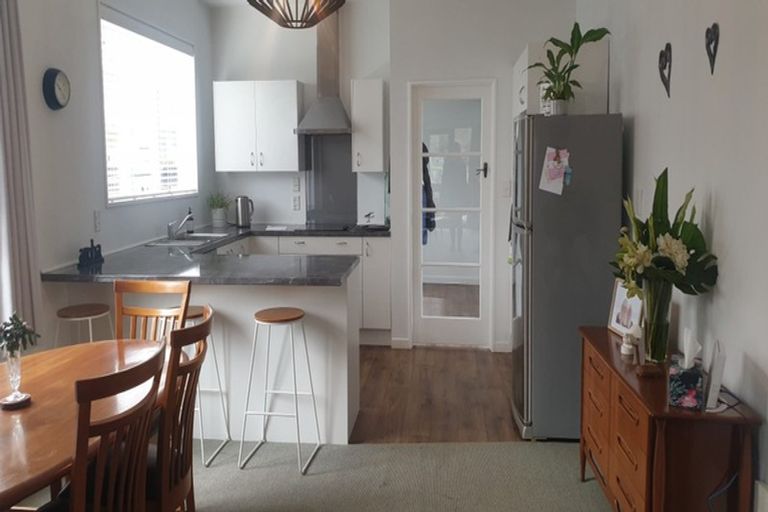 Photo of property in 132 Innes Road, St Albans, Christchurch, 8052