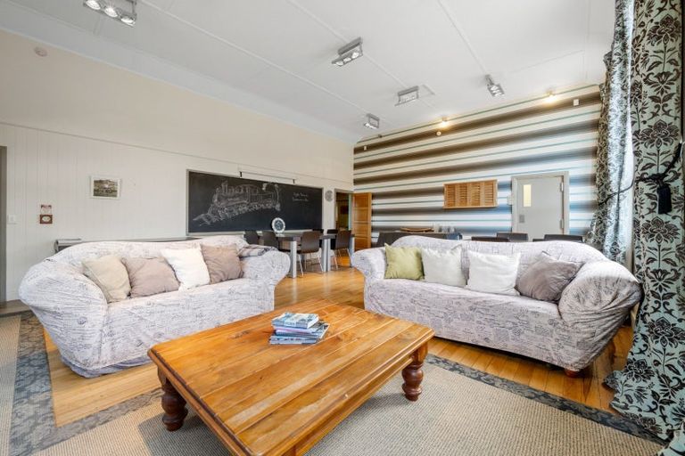 Photo of property in 9125 Hyde-middlemarch Road, Hyde, Ranfurly, 9397