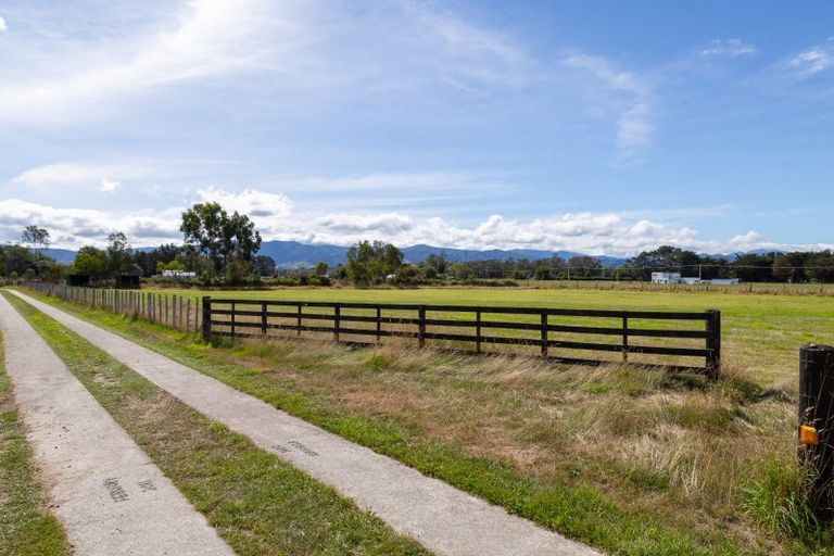 Photo of property in 25 Britton Avenue, Morison Bush, Greytown, 5794