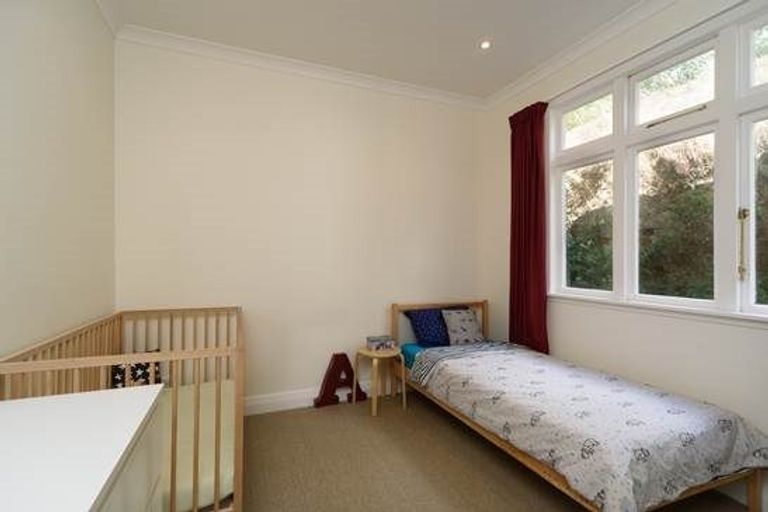 Photo of property in 94 Eden Street, Island Bay, Wellington, 6023