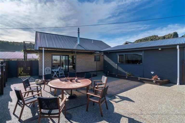 Photo of property in 297c Gladstone Road North, Mosgiel, 9092