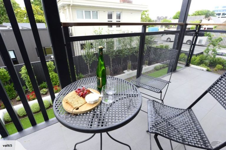 Photo of property in 50 Kilmore Street, Christchurch Central, Christchurch, 8013