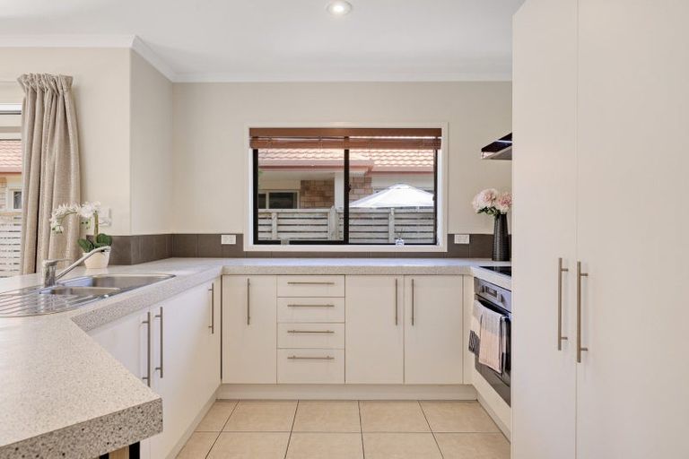 Photo of property in 16/100 Millers Road, Brookfield, Tauranga, 3110