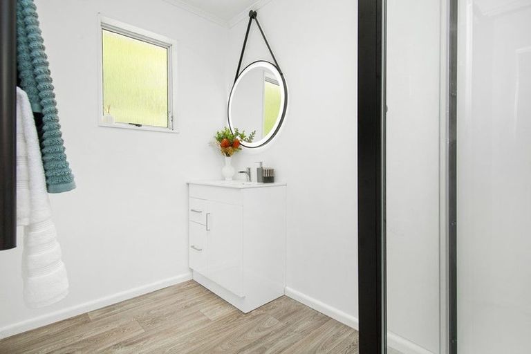 Photo of property in 18 Westhaven Drive, Tawa, Wellington, 5028