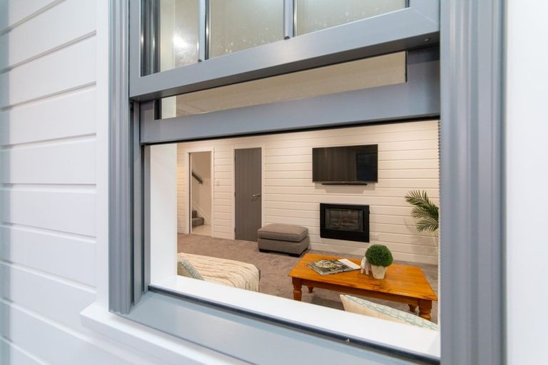Photo of property in 3 Colombo Street, Palmerston North, 4410