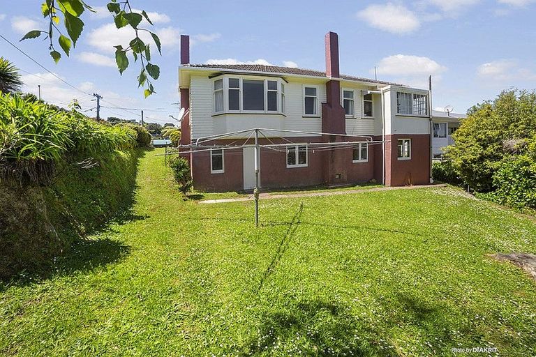 Photo of property in 31 Sydenham Street, Northland, Wellington, 6012