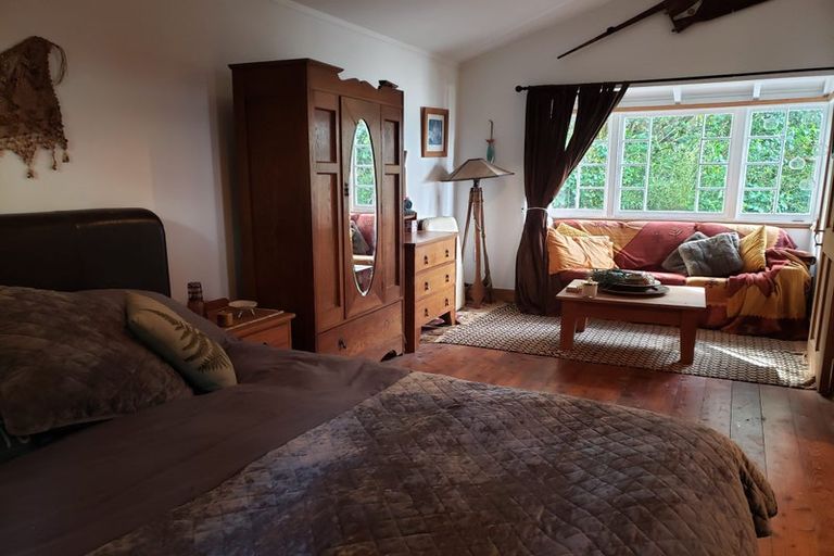 Photo of property in 102 Beach Road, Onerahi, Whangarei, 0110