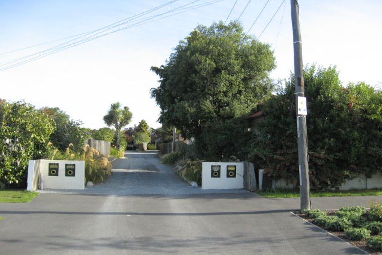 Photo of property in 143a Hamilton Avenue, Ilam, Christchurch, 8041