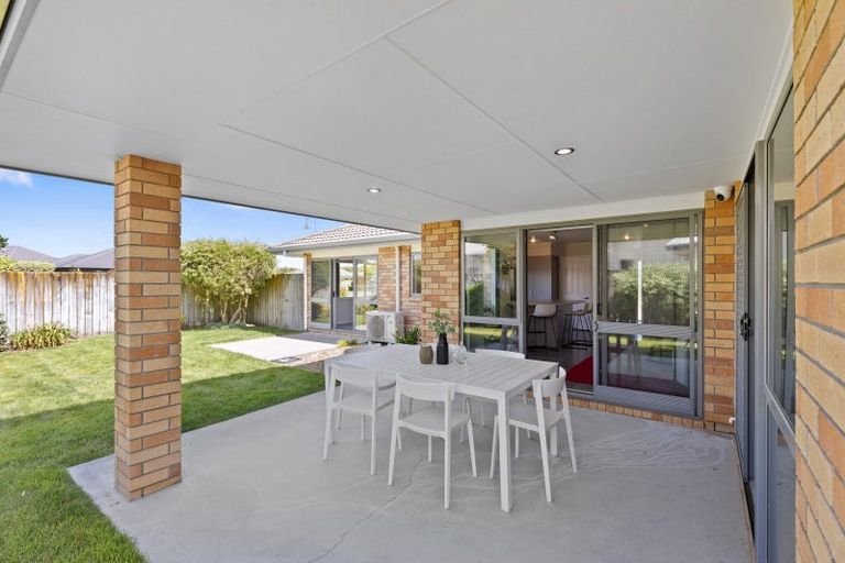 Photo of property in 21 Madison Street, Cambridge, 3434