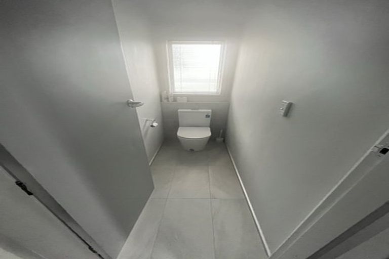 Photo of property in 3 Patterson Grove, Waikanae, 5036