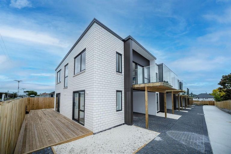 Photo of property in 11d Arimu Road, Papakura, 2110