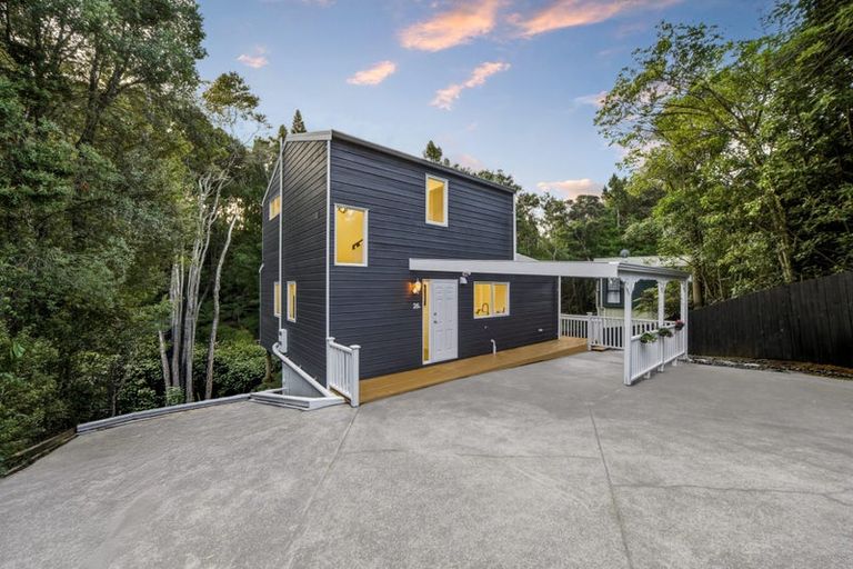 Photo of property in 2/26 Anne Mclean Drive, Bayview, Auckland, 0629