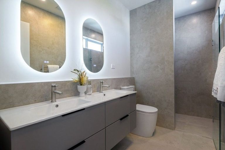 Photo of property in 4 Yellow Pear Lane, Karaka, 2578