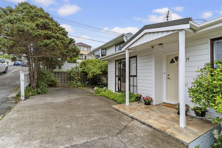 Photo of property in 19 Tapiri Street, Hataitai, Wellington, 6021