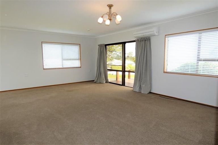 Photo of property in 1/7 Gerald Stokes Avenue, Helensville, 0800