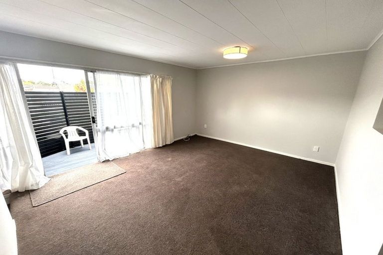 Photo of property in 1/63 Zita Maria Drive, Massey, Auckland, 0614