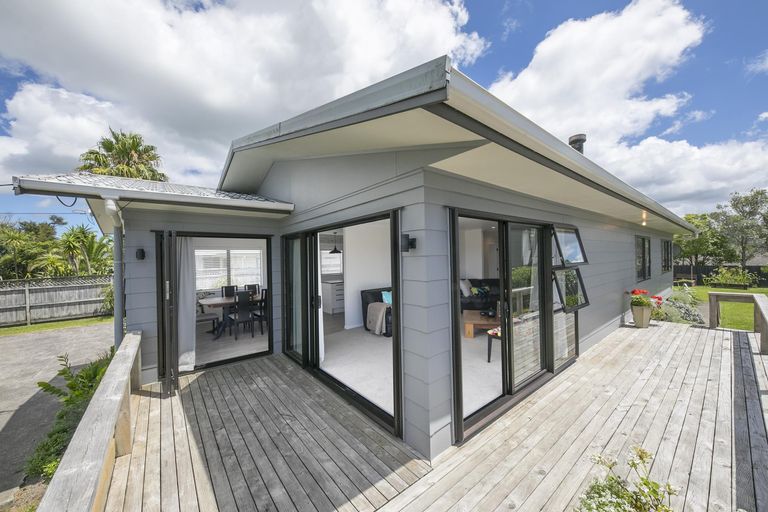 Photo of property in 105 Kaipara Portage Road, Riverhead, 0820
