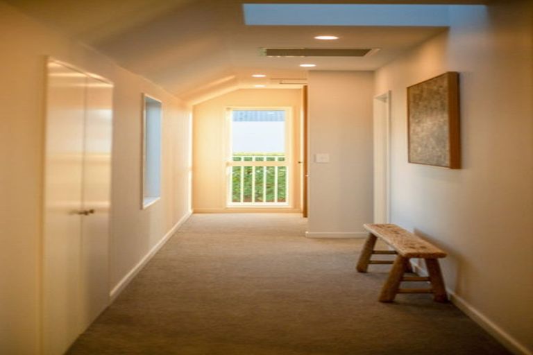 Photo of property in 76 Wai-iti Terrace, Bryndwr, Christchurch, 8052