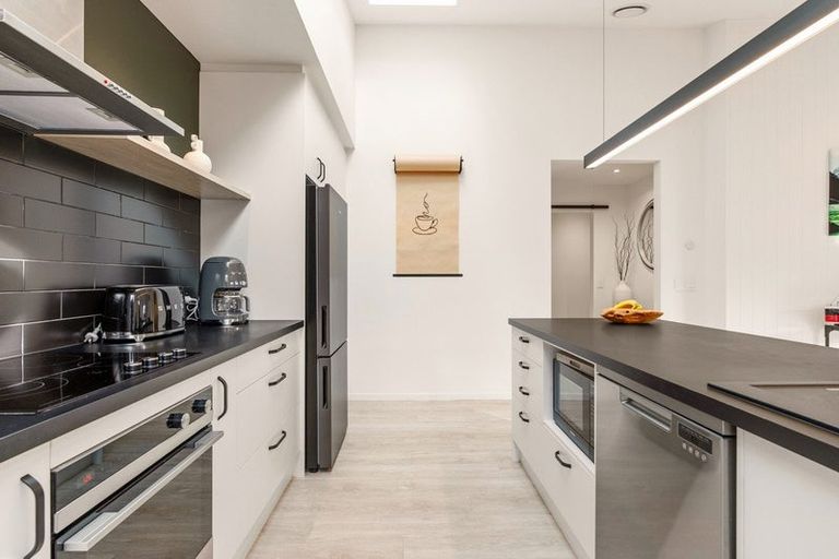 Photo of property in 5 Bannister Street, Jacks Point, Queenstown, 9371