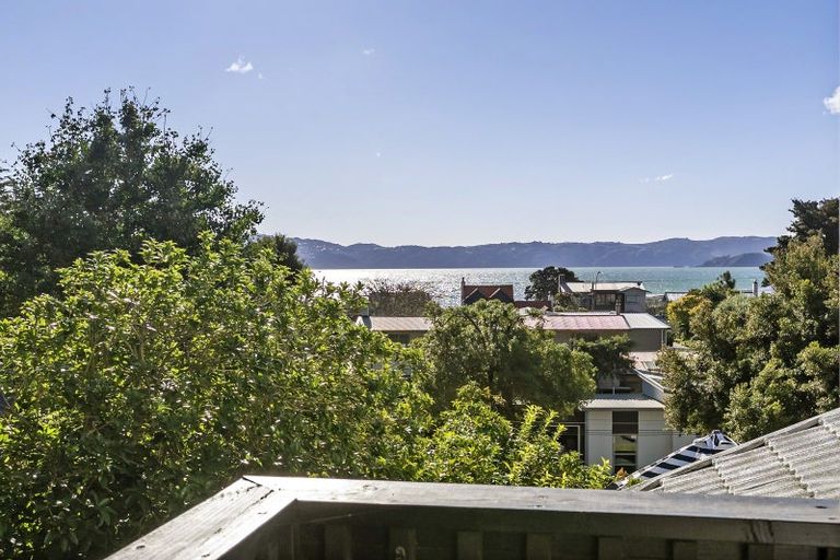 Photo of property in 22 Tawa Street, Eastbourne, Lower Hutt, 5013