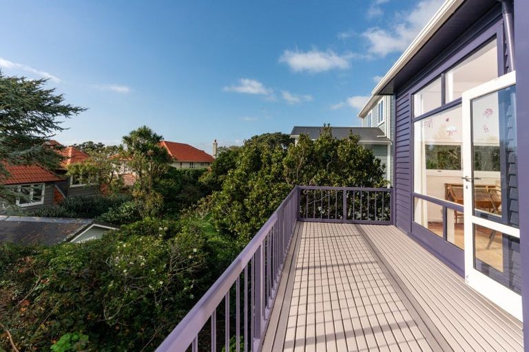 Photo of property in 32 Wade Street, Wadestown, Wellington, 6012