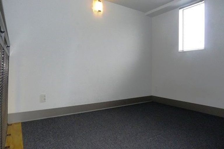 Photo of property in Urbane Apartments, 39/29 Webb Street, Mount Cook, Wellington, 6011